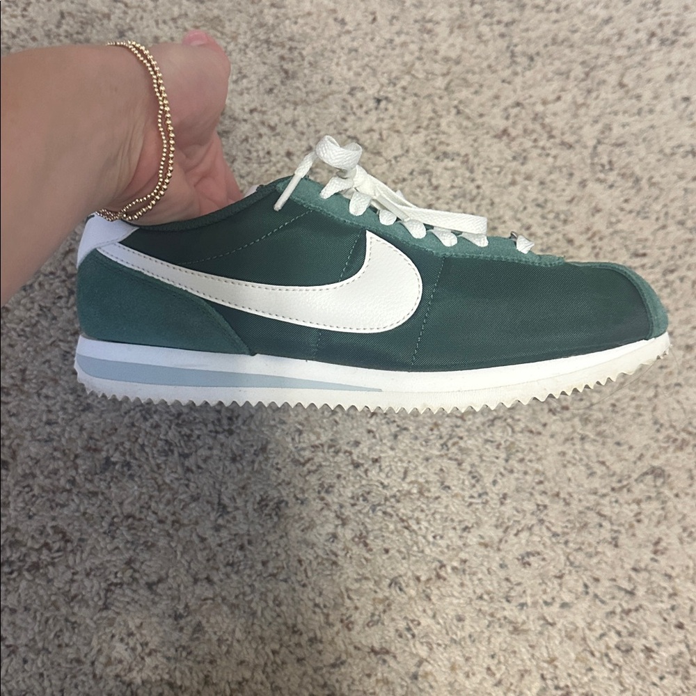 Like New - Nike Forest Green and White Sneakers - Picture 4 of 8